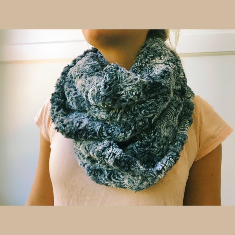 SOFT SOFT SOFT! Infinity scarf